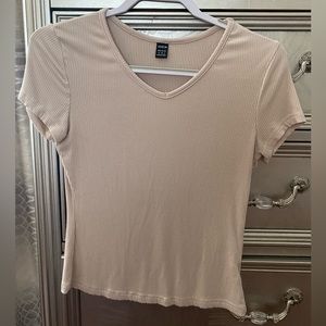 Beige, stretchy top, V-neck